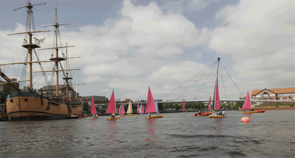 sailing-with-HM-Endeavour1.gif
