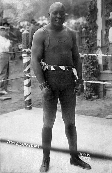 385px-Jack_Johnson_boxer.jpg