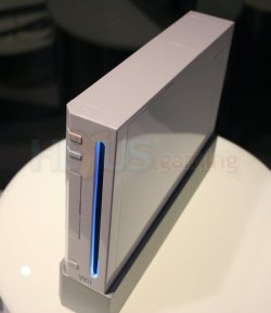wii_console_small[1].jpg