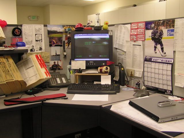 Desk_002.jpg